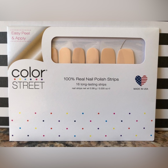 Color Street 𝐇𝐀𝐕𝐀𝐍𝐀 𝐇𝐎𝐍𝐄𝐘 (retired) - Picture 2 of 3